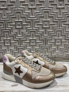 ShuShop Metallic Gold & White Sneakers with Leopard Star and Pink Heel